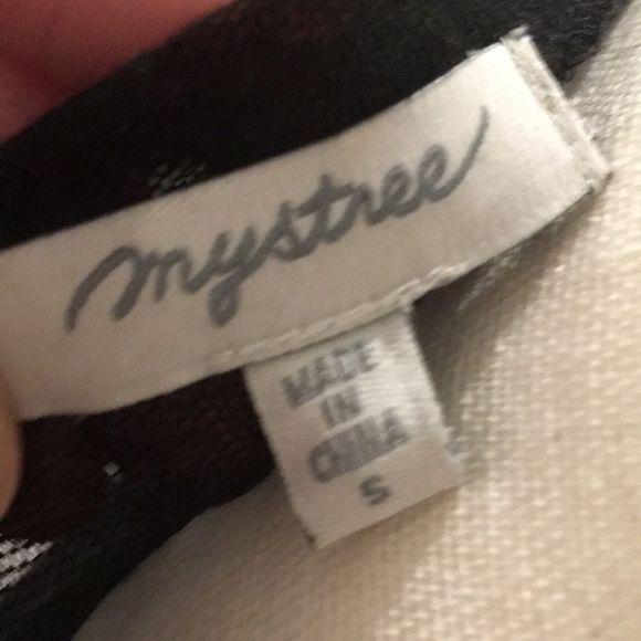 NWOT, Sheer Black Long Butterfly Sleeved Layering Top - Small $5 or Free w/$10 - Picture 5 of 5